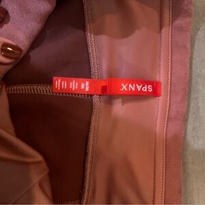 Faux Suede Spanx leggings: pinkish